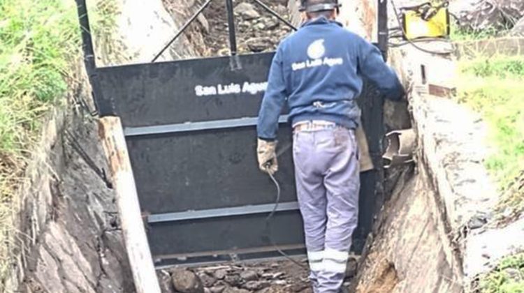 Colocaron nuevas compuertas en el canal matriz de Luján
