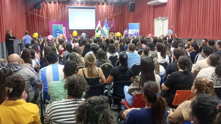 Realizarán un nuevo ciclo de capacitación docente en cooperativismo escolar