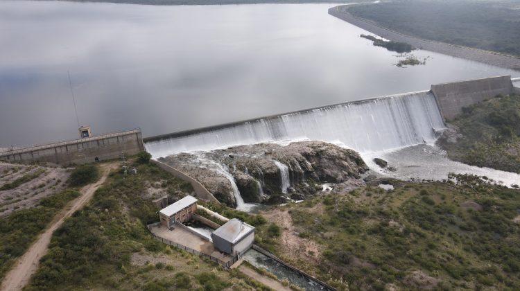 Abrirán las válvulas descargadoras de cinco diques provinciales