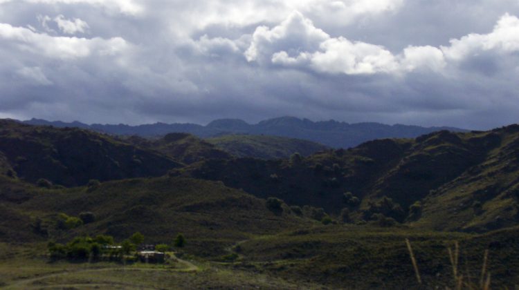 El martes comienza con una alerta por tormentas y posibilidad de niebla en las rutas
