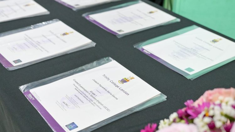 Miembros de la Escuela ‘Progreso y Sueños’ rindieron los exámenes Trinity College London