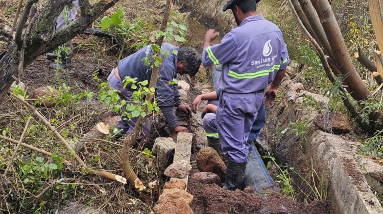 Reparan y ponen en valor del canal San Miguel, en el departamento Chacabuco