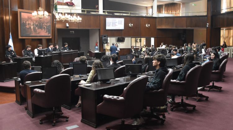 Ya son 50 las escuelas inscriptas para participar en ‘Diputados por un Día’