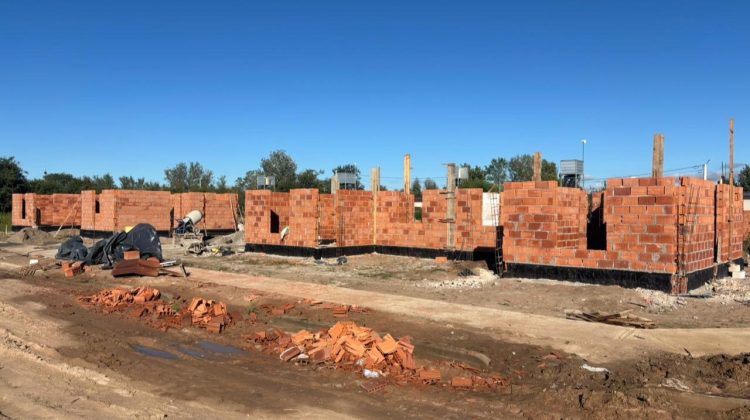 Los nuevos hogares de Tilisarao, Naschel y San Pablo presentan importantes avances