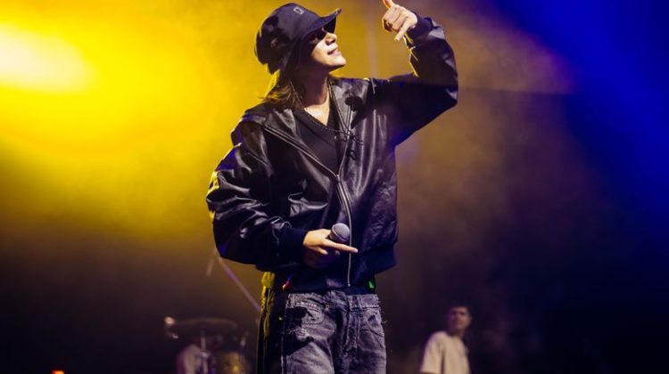 El popular cantante Valentino Merlo brindará un show en el Cine Teatro