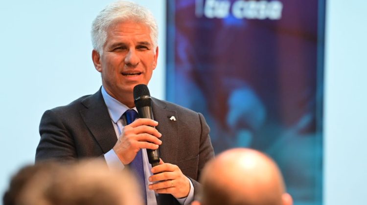 Poggi disertará en la AmCham Summit 2026