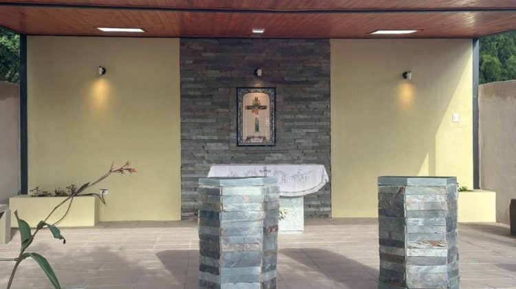 El cinerario de Villa de la Quebrada, lugar de memoria y oración para los fieles difuntos