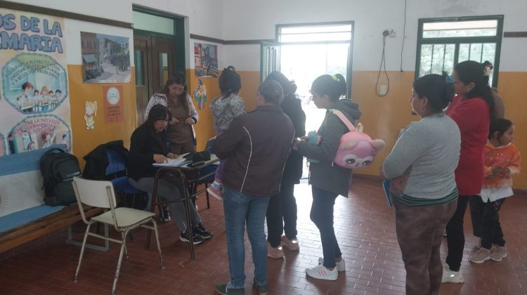 El Camión Sanitario brindó atención integral a más de 240 vecinos del interior provincial