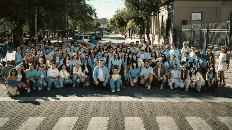 Ciudad de San Luis: 130 coreutas homenajearon a los combatientes con la Marcha de Malvinas