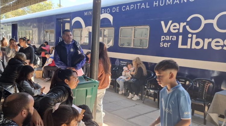 El tren de Capital Humano ya presta servicios en Justo Daract