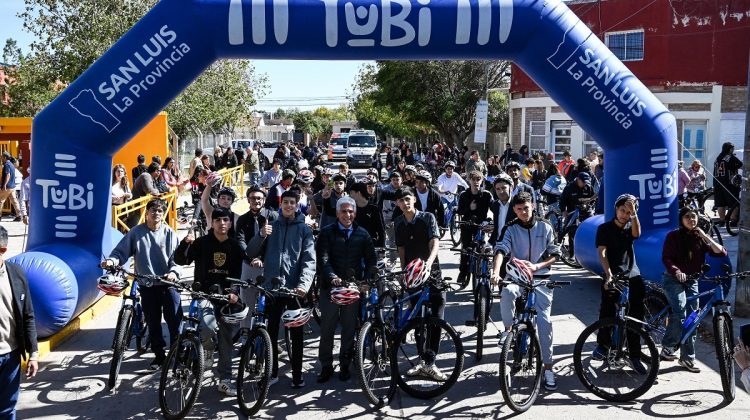La EPA N°2 ‘Puertas del Sol’ celebró sus bodas de plata con entrega de bicis y beneficios educativos