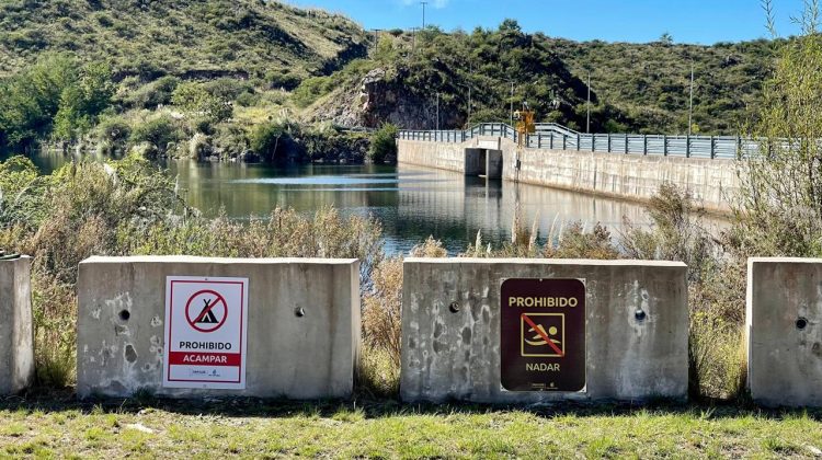 San Luis Agua mantiene la limpieza y el cuidado de los peridiques provinciales
