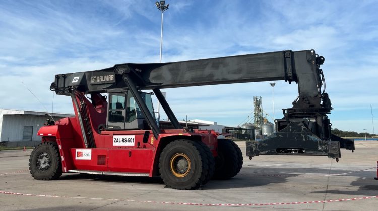 Villa Mercedes sumó una máquina que potencia la operatoria del Puerto Seco