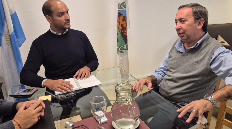 La secretaría de Transporte se reunió con la empresa Blanca Paloma