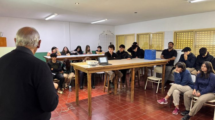 La Escuela Técnica N°14 ‘Luis A. Luco’ recibió una capacitación sobre derechos humanos