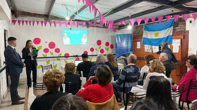 Adultos mayores de Villa Mercedes se capacitaron en prevención de estafas virtuales