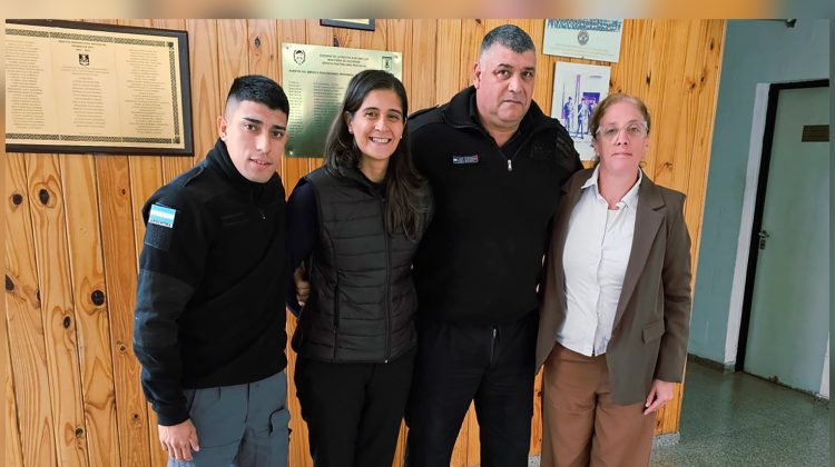 Reconocen a agentes penitenciarios por detener a un conductor tras múltiples siniestros viales