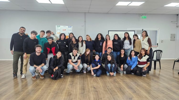 Alumnos de la EPA N°11 aprendieron sobre estructuras y elementos del streaming