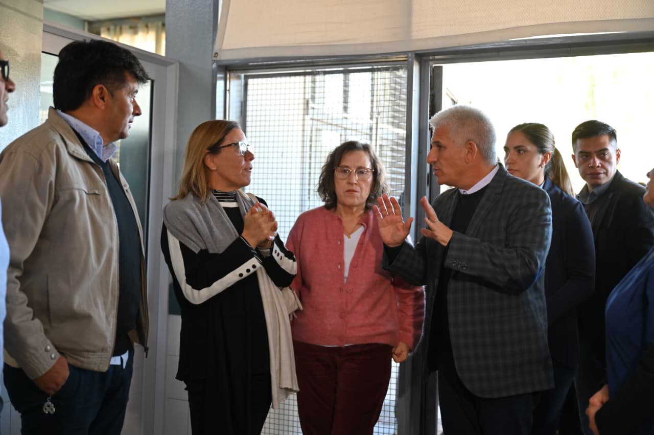 El gobernador Poggi visitó las instalaciones del Hospital del Sur, en Villa Mercedes.