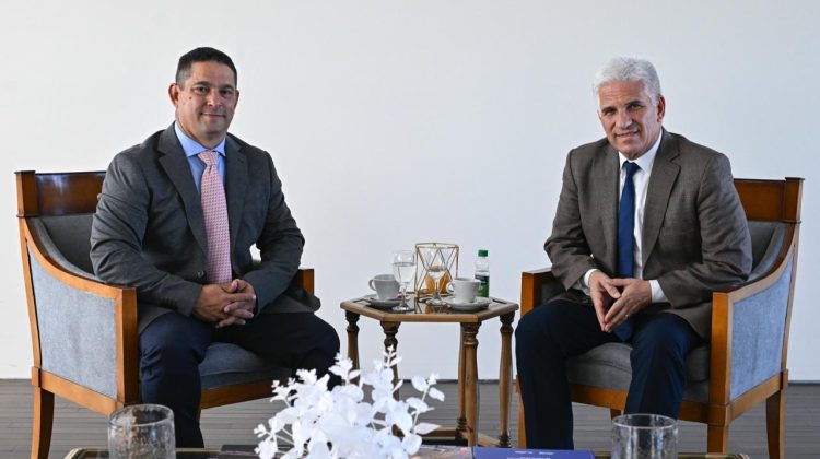 El Gobernador recibió en su despacho al diputado nacional Claudio Álvarez