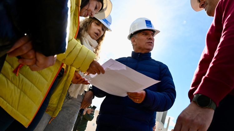 ‘Tenemos Futuro’: el Gobernador visitó los futuros hogares que se construyen en la capital