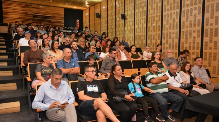 Estrenaron en Merlo la producción ‘Cartas de amor y de guerra’