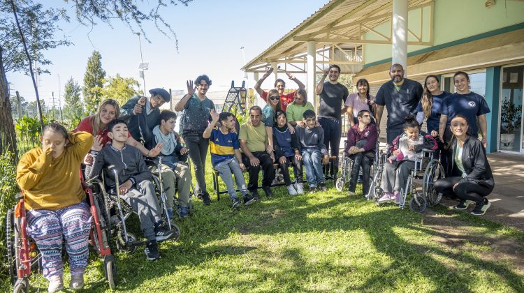 Alumnos del Centro de Día ‘Newen’ visitaron el Centro de Equinoterapia de La Pedrera