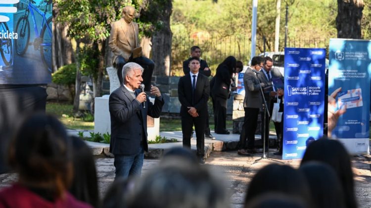 Poggi anunció la renovación del Solar Histórico de San Francisco