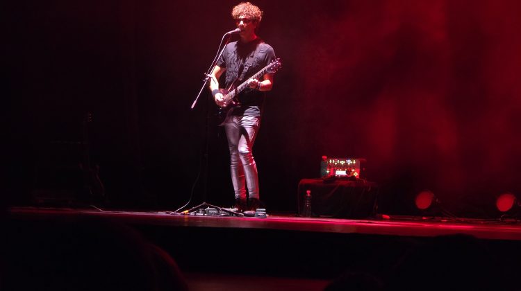 El show ‘Sobredosis de Soda’ reunió a varias generaciones a través de la música de Soda Stereo