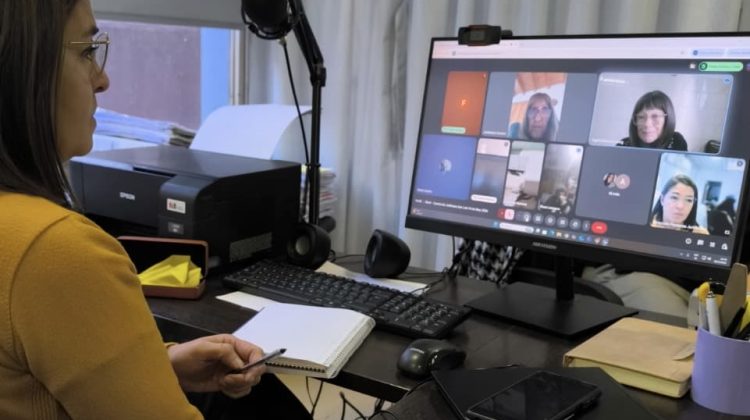 Personas Jurídicas realizó un nuevo encuentro virtual con dirigentes de 27 centros de jubilados