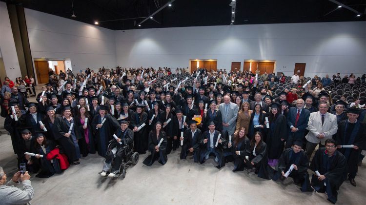 La ULP entregó títulos y diplomas a más de 150 nuevos profesionales