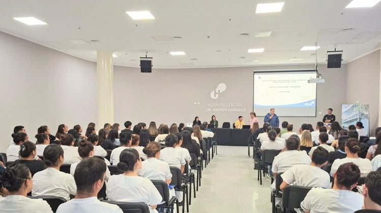 Estudiantes universitarios iniciaron las prácticas preprofesionales en el Hospital Carrillo