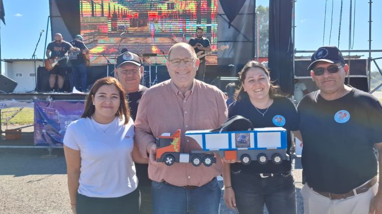 Gobierno y la ONG Camioneros Solidarios coparon el autódromo con un evento para toda la familia