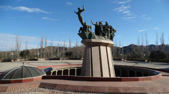 Monumento al Pueblo Puntano de la Independencia: un símbolo histórico y cultural para visitar