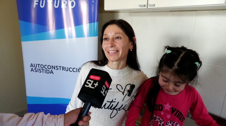 “Estoy muy contenta y emocionada, ya se viene mi casita”
