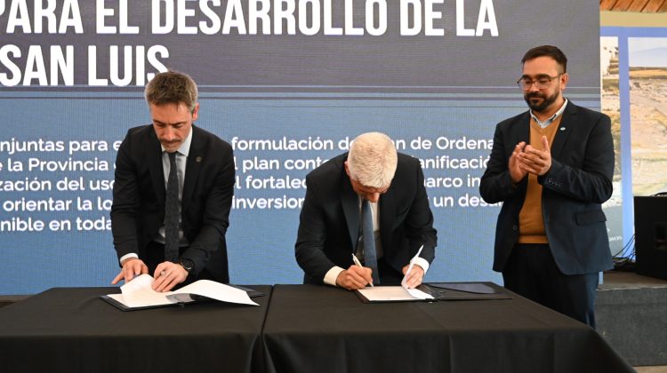 La Provincia y el CFI acordaron diseñar un Plan Maestro de Turismo 2027-2037