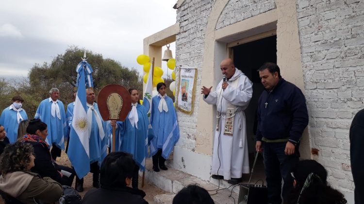 El Divisadero celebra a la Virgen de Fátima con fe, tradición y cultura popular