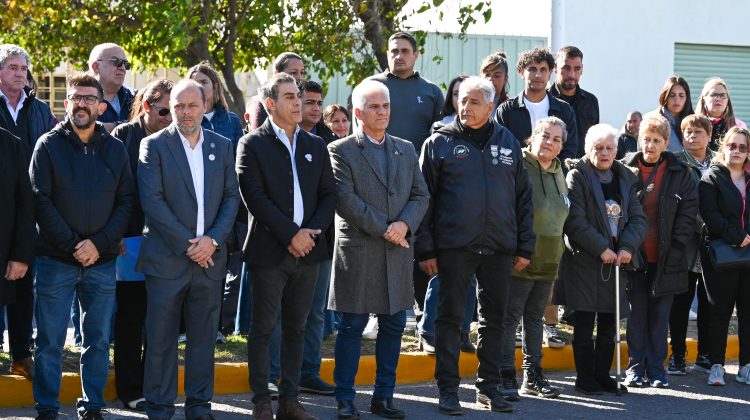 Poggi encabezó un homenaje a 44 años del hundimiento del ARA General Belgrano