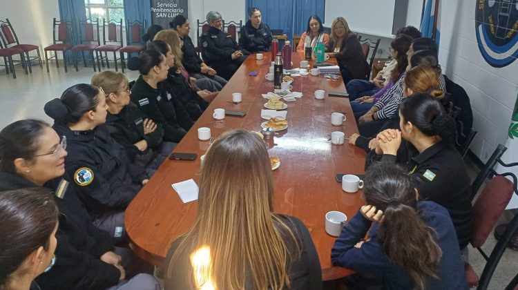 Realizaron el 2° conversatorio con personal femenino del Servicio Penitenciario