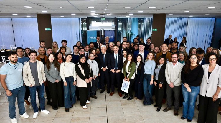 Poggi participó de un conversatorio con estudiantes de la Escuela Federal de Desarrollo
