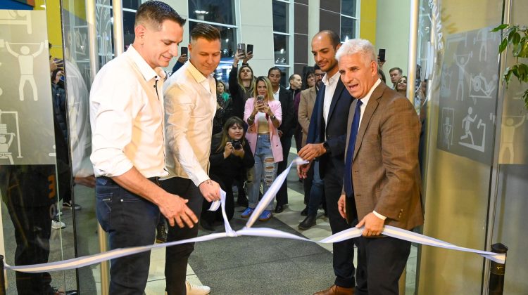 Poggi encabezó la presentación de la nueva identidad visual de la EDIRO
