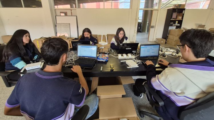 Autopista de la Información: más de cien estudiantes comenzaron sus prácticas profesionalizantes