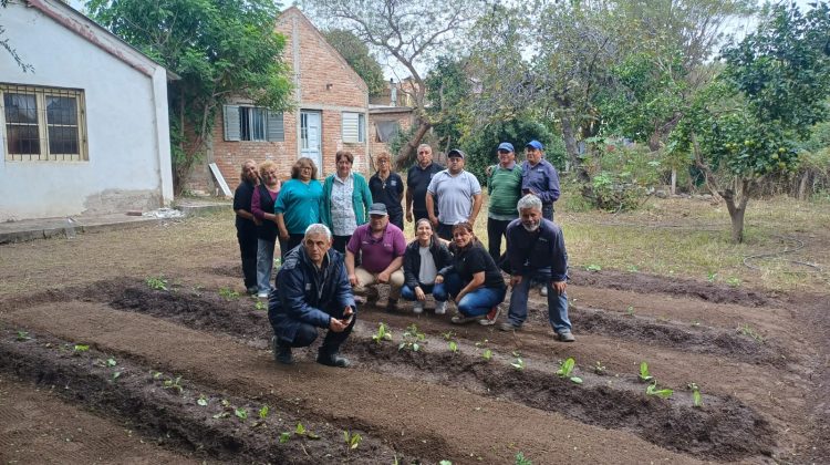 ‘Activá tu Huerta’ cerró su cuarta temporada con más de 4.300 kits entregados en toda la provincia