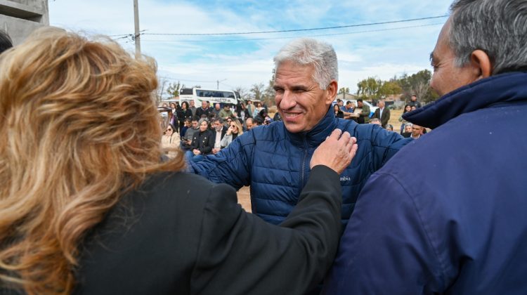 Nueve familias recibieron las escrituras de sus viviendas en Naschel