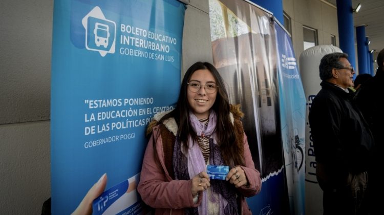 “El Boleto Estudiantil me permite venir a trabajar más tranquila”
