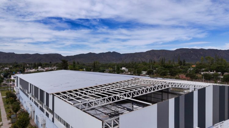 Con una fuerte inversión en infraestructura, avanza la obra en la sede de la UPrO de Quines