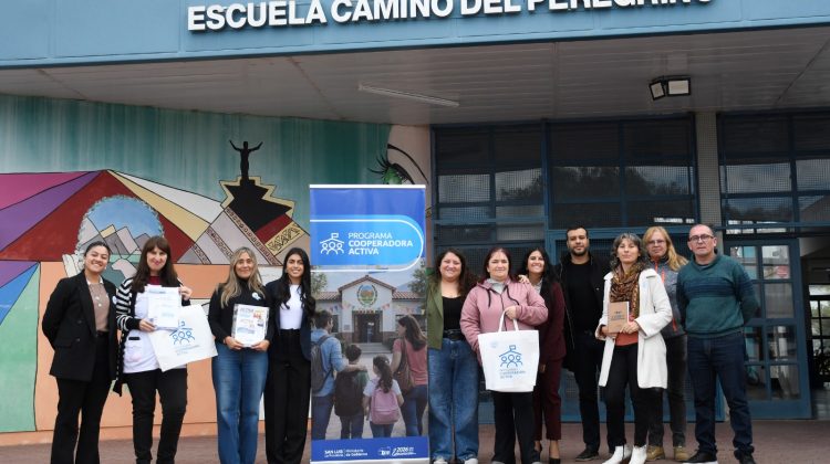 El Estado entregó material de ‘Cooperadora Activa’ en seis escuelas de la capital