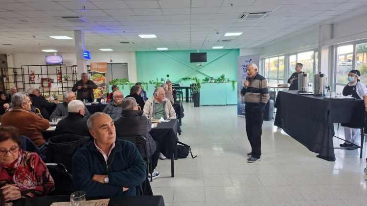 Realizaron la décima jornada del año de ‘Grandes Amigos Salud’