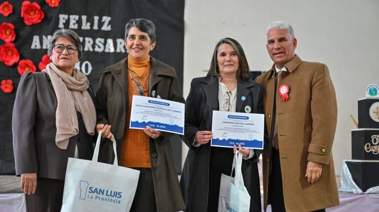 Reconocieron a directivos de la escuela ‘Tibiletti’ por completar el Concurso de Cargos Jerárquicos