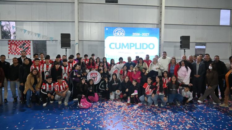 Poggi inauguró obras en Sportivo Villa de la Quebrada, que abrirá su escuelita de fútbol